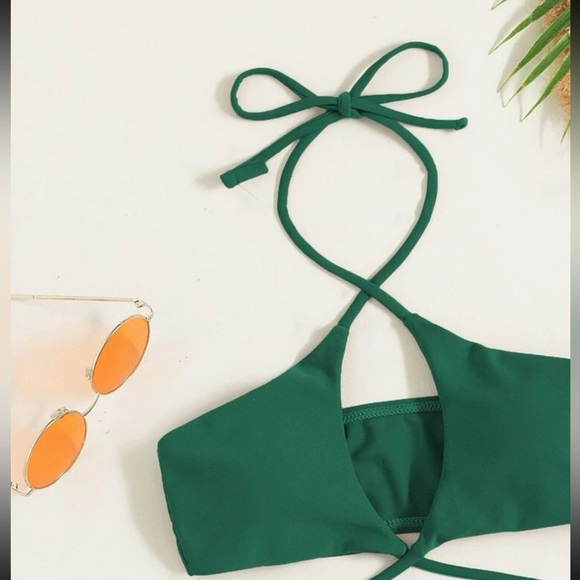 3 Piece Bikini set Fits Small and XS - Picture 2 of 3